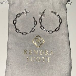 Kendra Scott Ryder Earrings in Silver